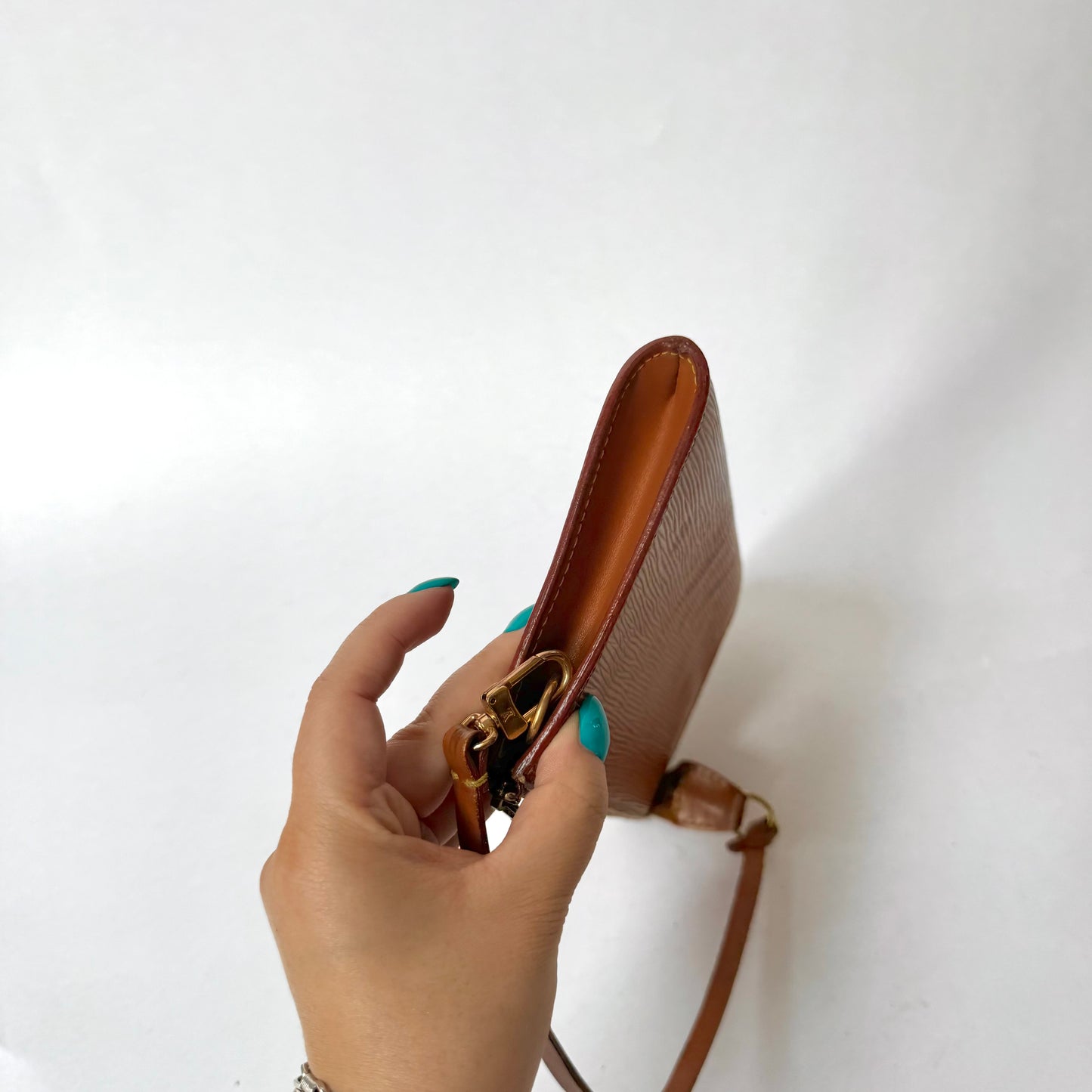 Louis Vuitton Brown Epi Leather Pochette