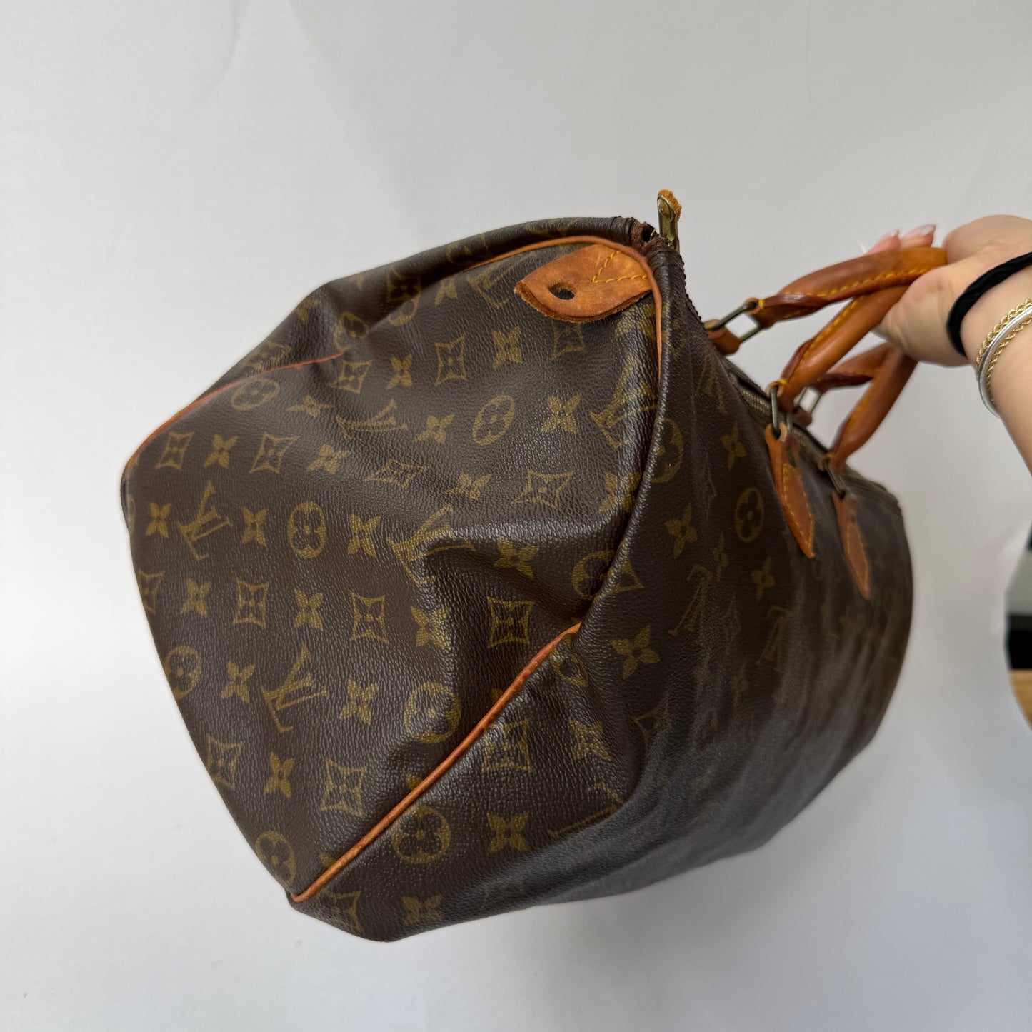 Louis Vuitton Classic Monogram Large Speedy 40 Boston Bag