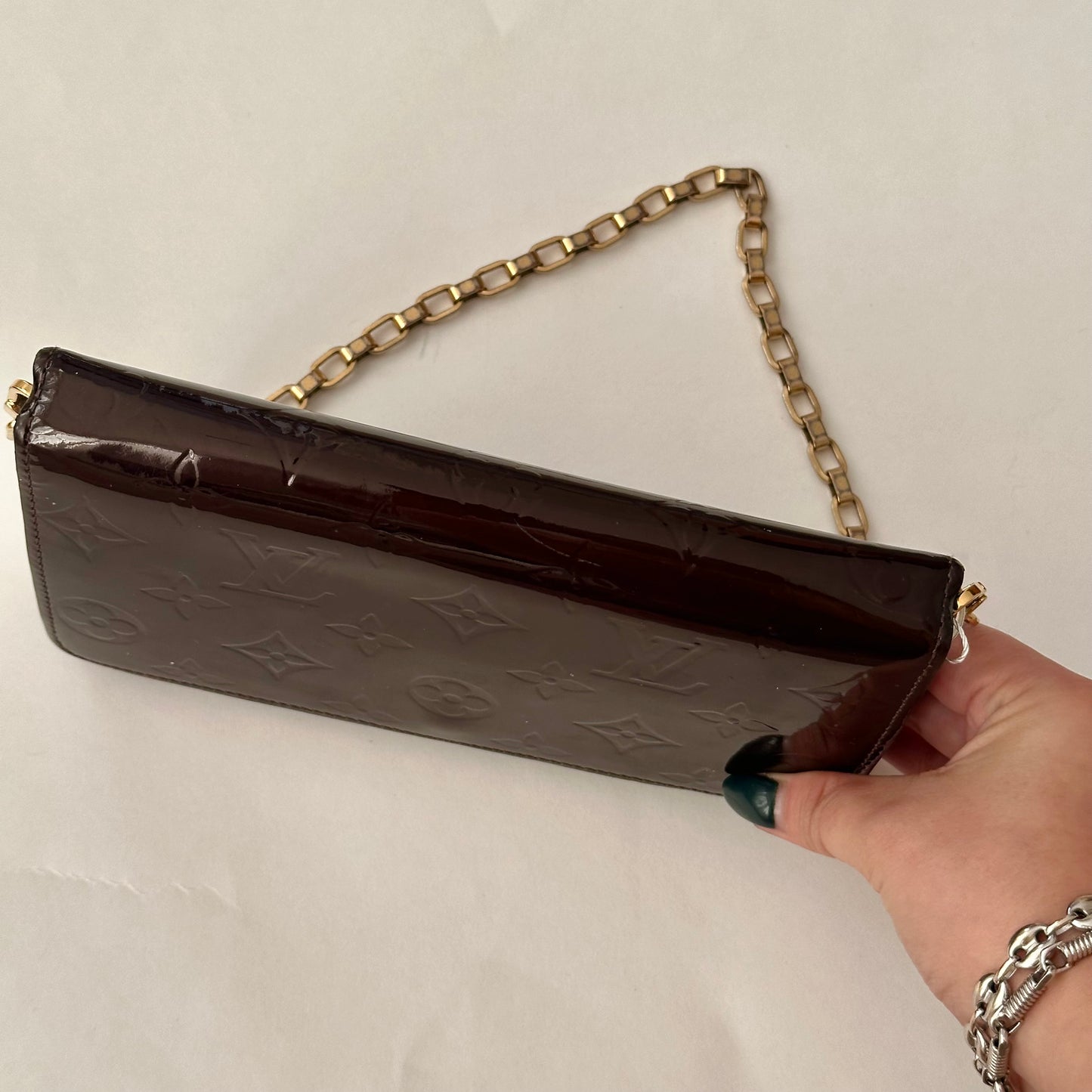 Louis Vuitton Vernis Amarante Sarah Chain Wallet Bag