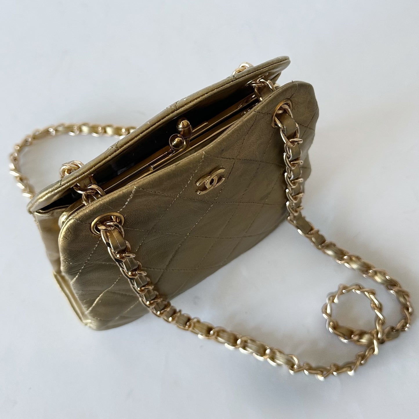Chanel 1990 Gold Lambskin Kisslock Shoulder Bag