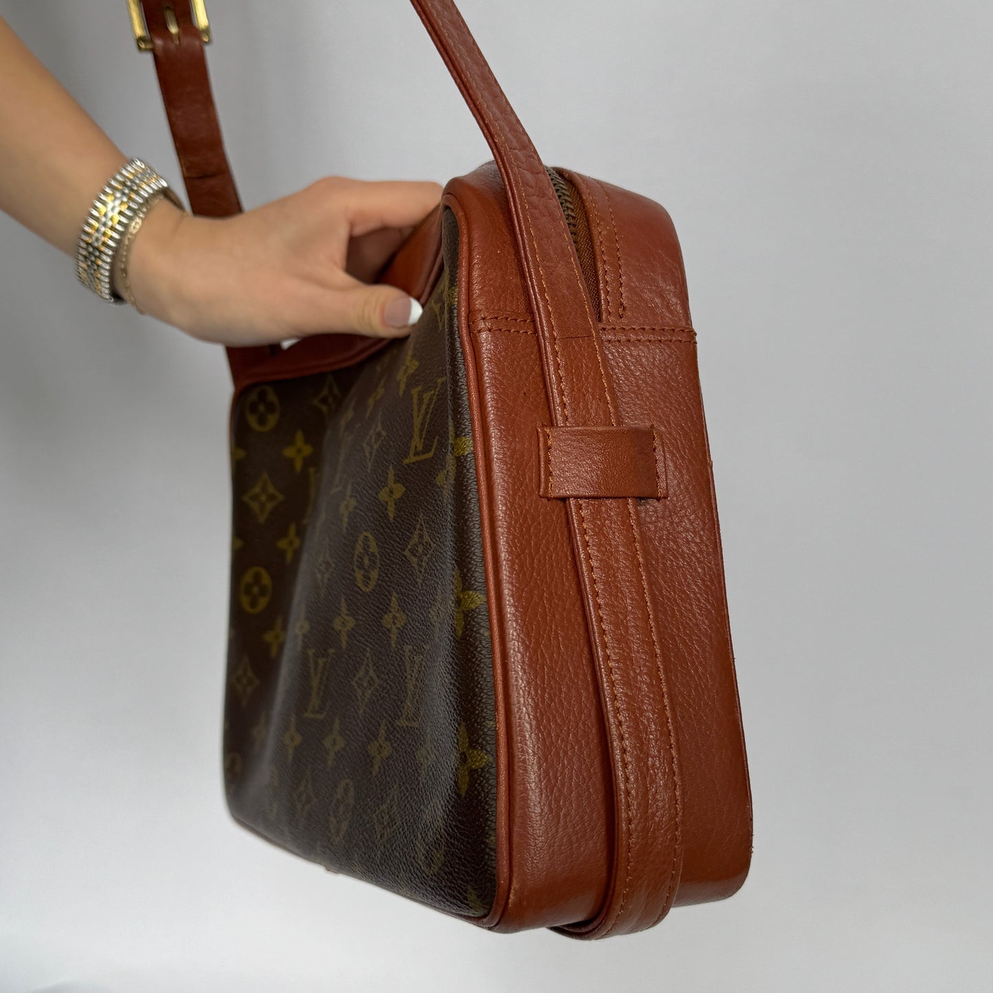 Louis Vuitton Vintage Sac Bandouliere Crossbody Bag