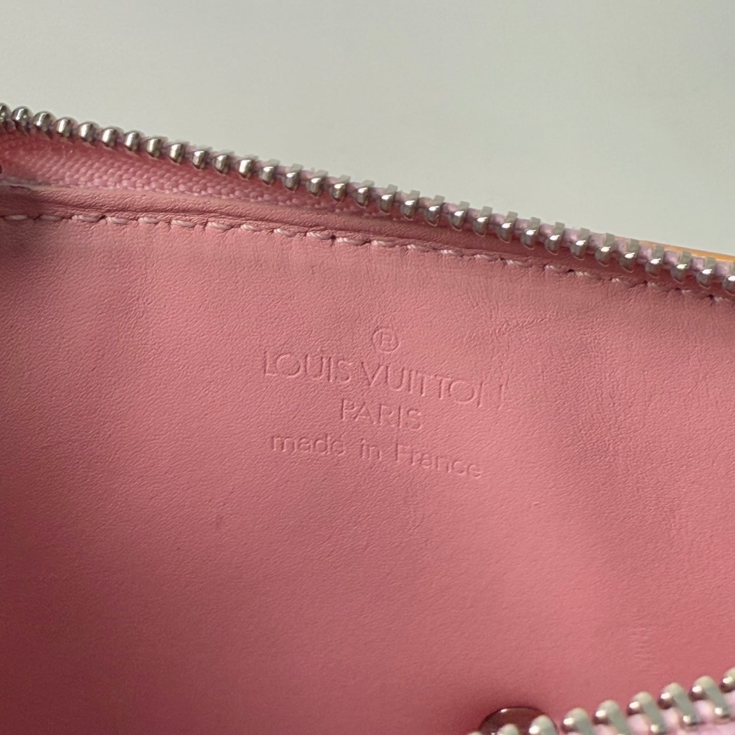 Louis Vuitton 2001 Tan Vernis Lexington Fleurs Pochette