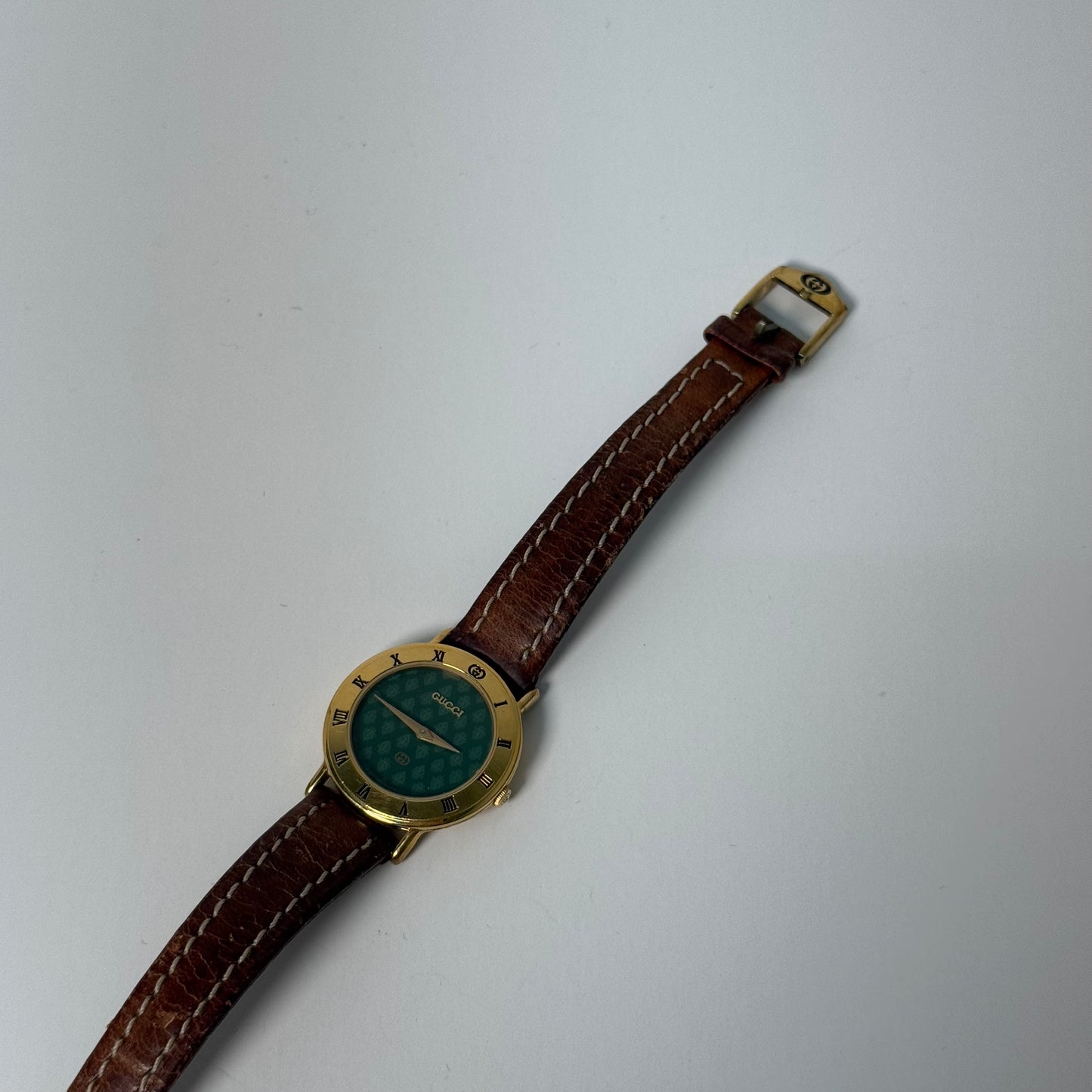 Gucci Roman Numerial Green Knight Watch