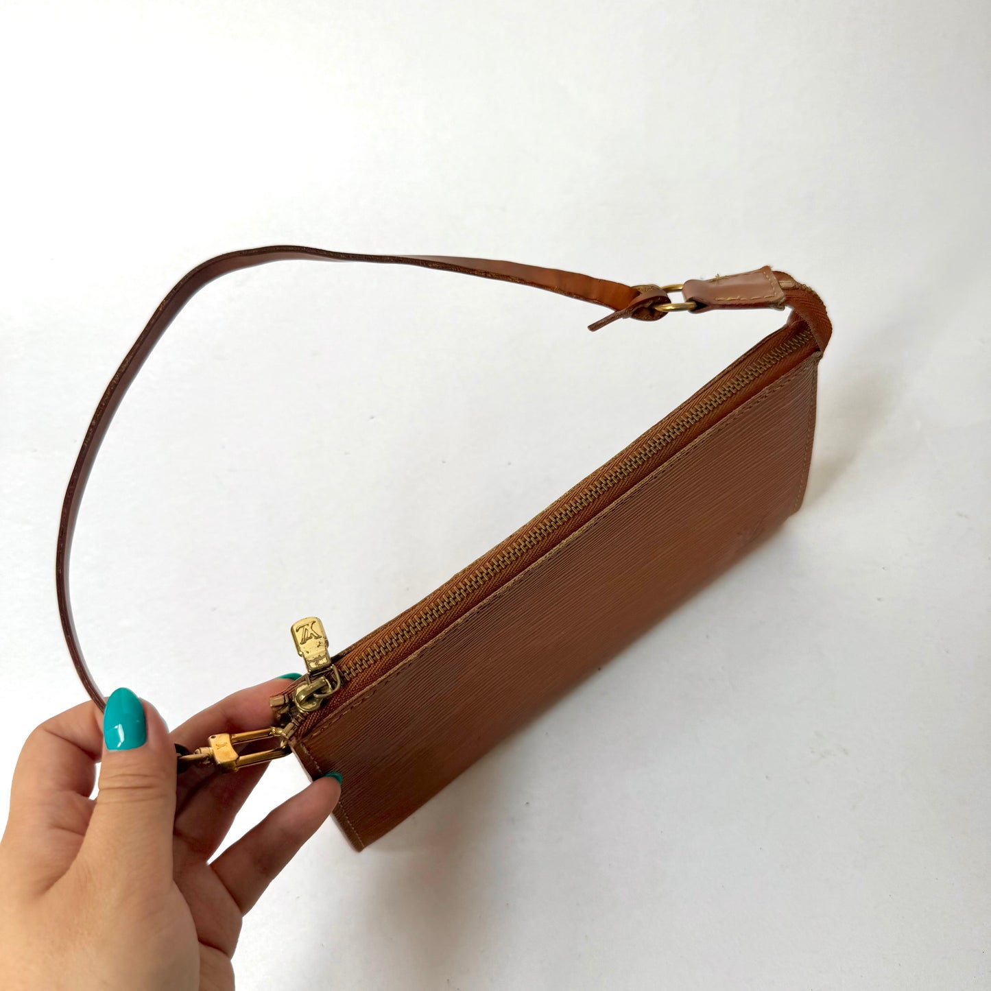 Louis Vuitton Brown Epi Leather Pochette