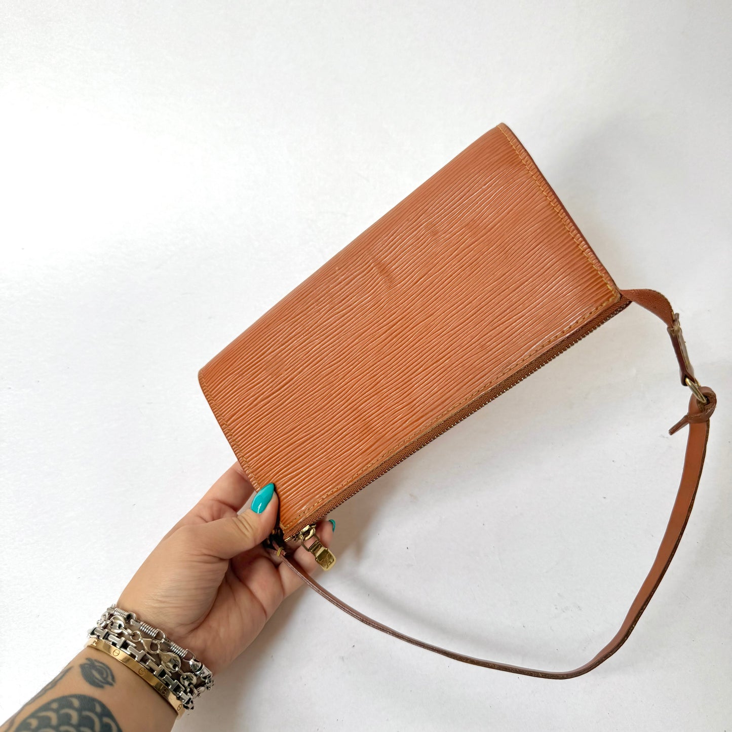 Louis Vuitton Brown Epi Leather Pochette