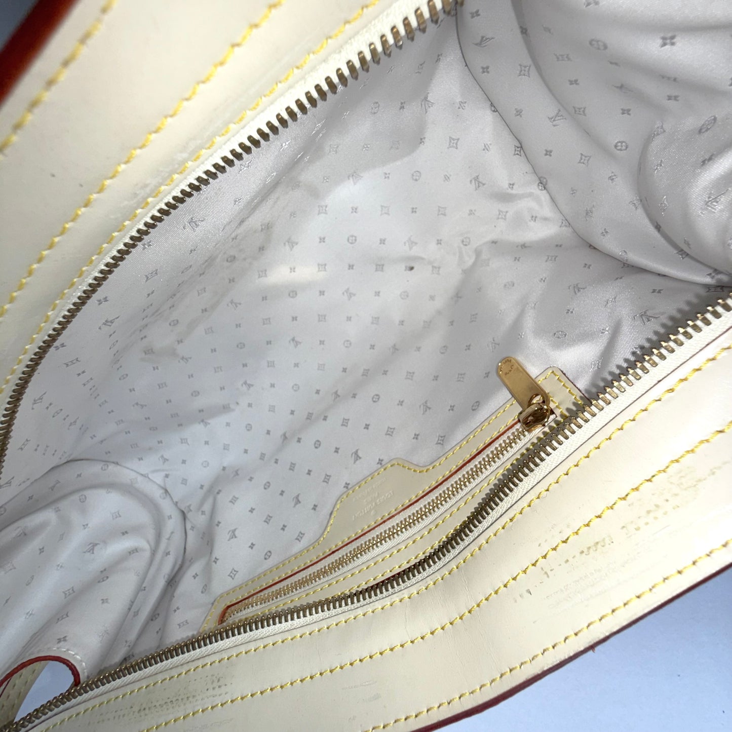 Louis Vuitton White Suhari Epanui Hand Bag