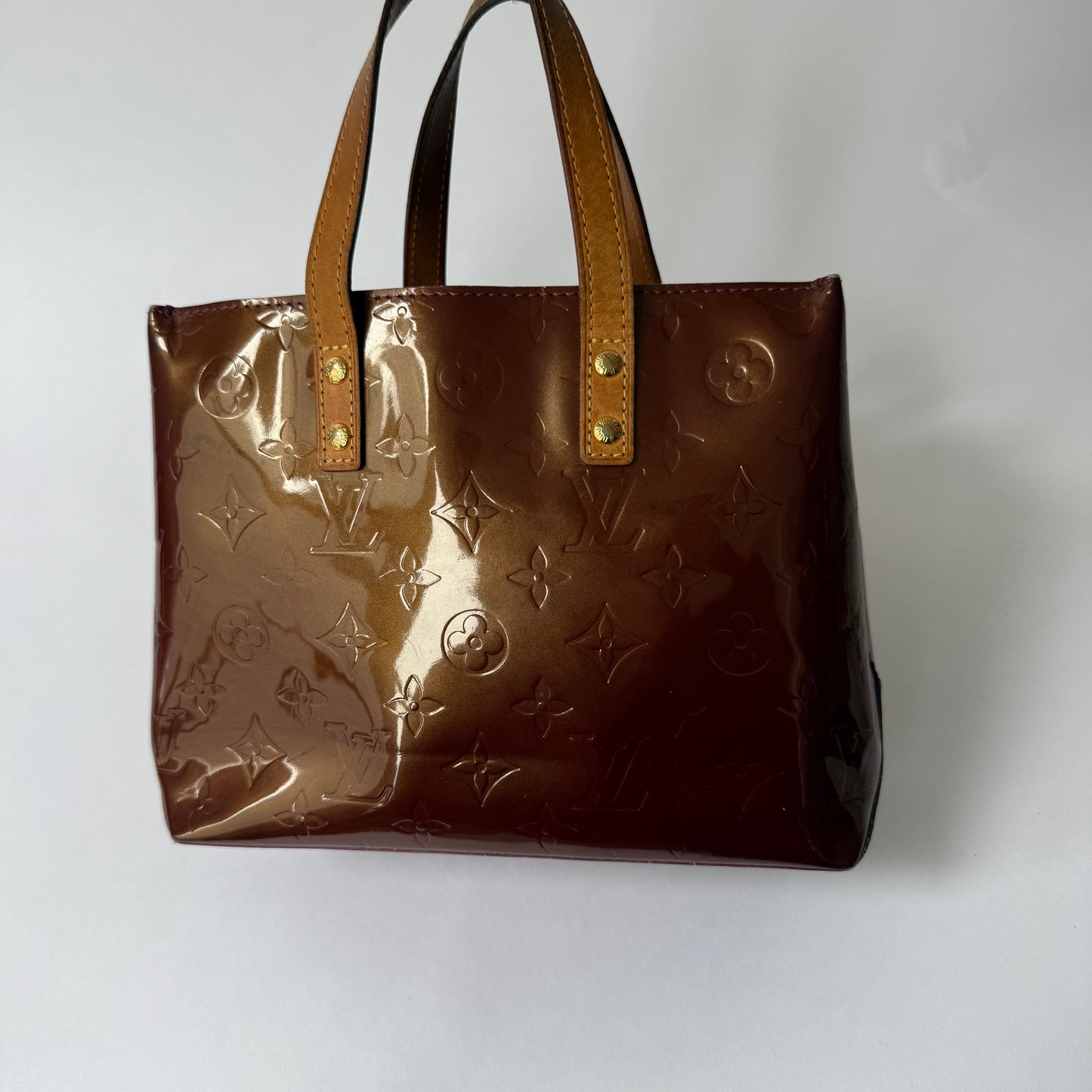 Louis Vuitton Brown Vernis Monogram Reade PM Hand Bag