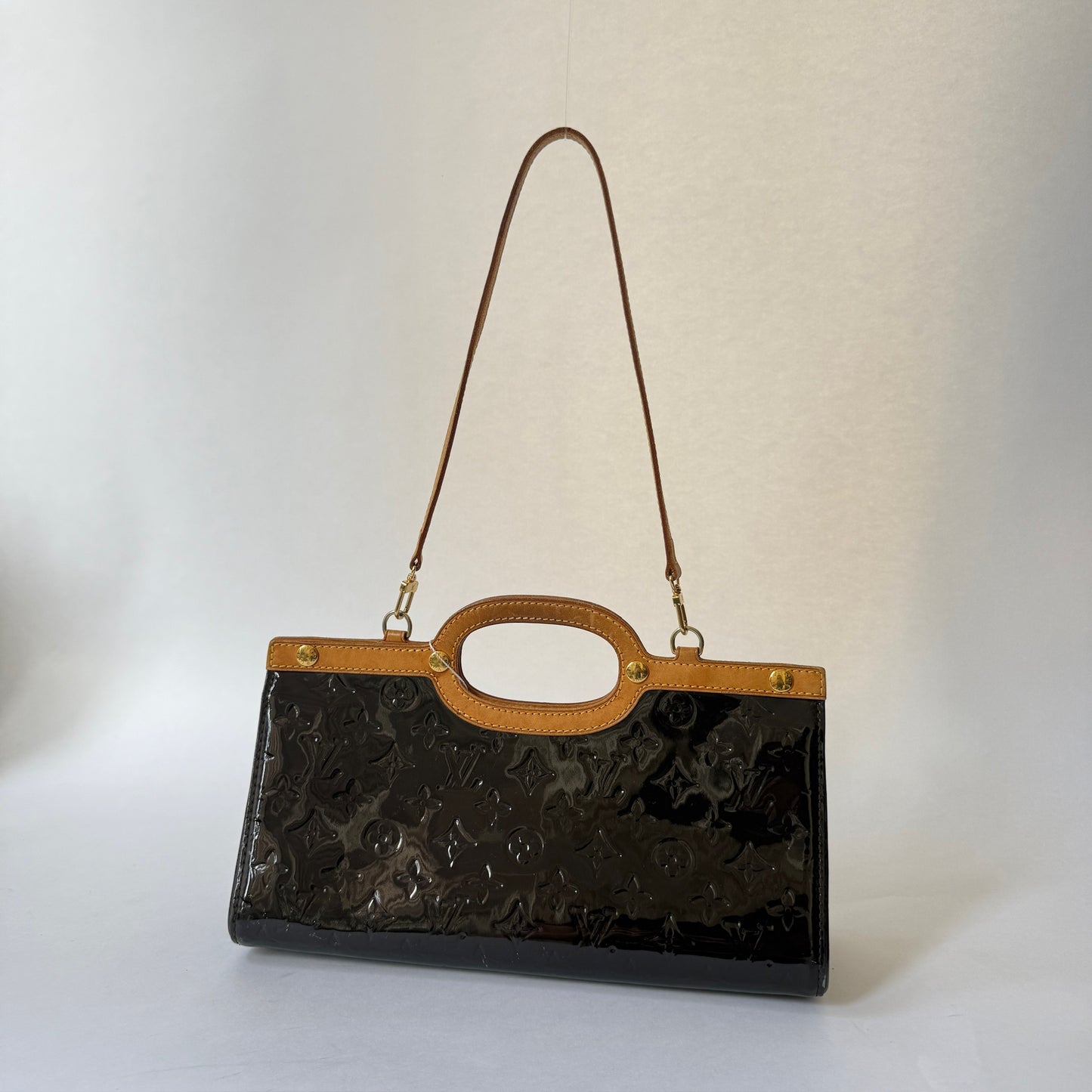 Louis Vuitton Roxbury Vernis Amerante Hand Bag