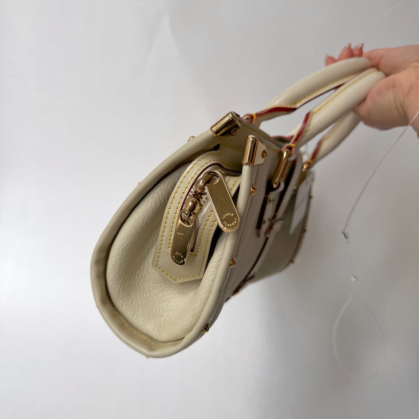 Louis Vuitton White Suhari Epanui Hand Bag