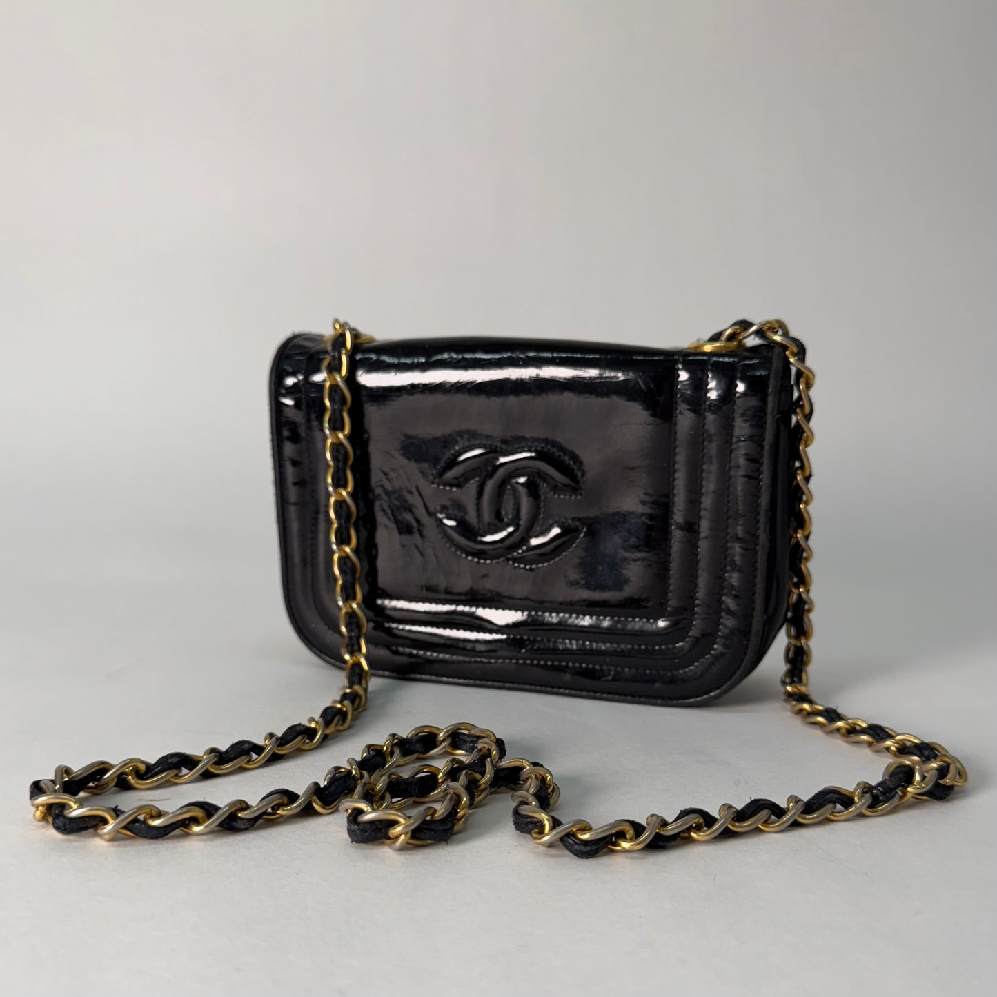 Chanel 2006 Black Patent Leather CC Camera Bag