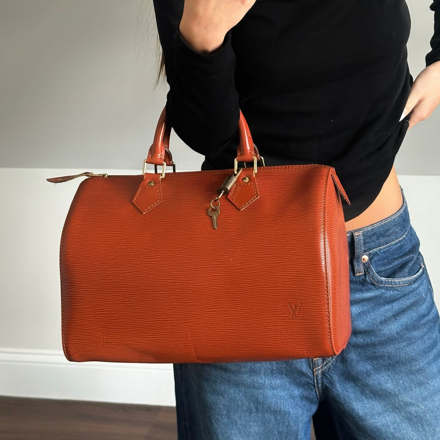 Louis Vuitton 1995 Kenyan Fawn Epi Leather Speedy 30