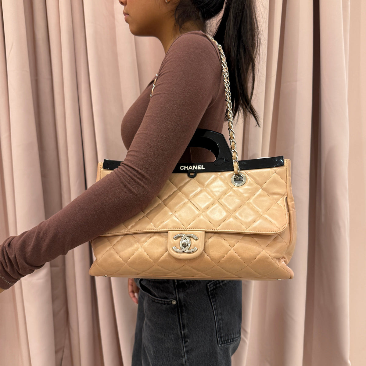 Chanel Beige Lambskin Quilted Acrylic Handle Delivery Flap