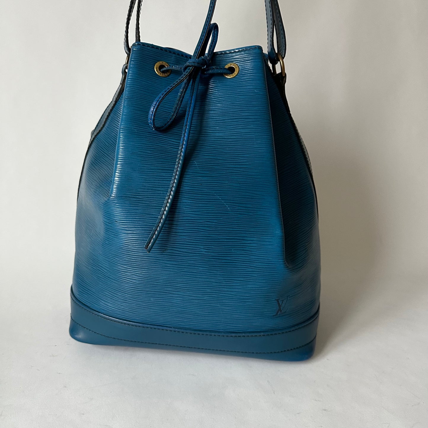 Louis Vuitton Toledo Blue Epi Bucket GM Bag 1990