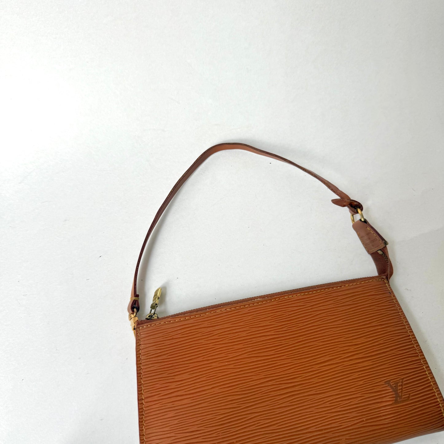 Louis Vuitton Brown Epi Leather Pochette
