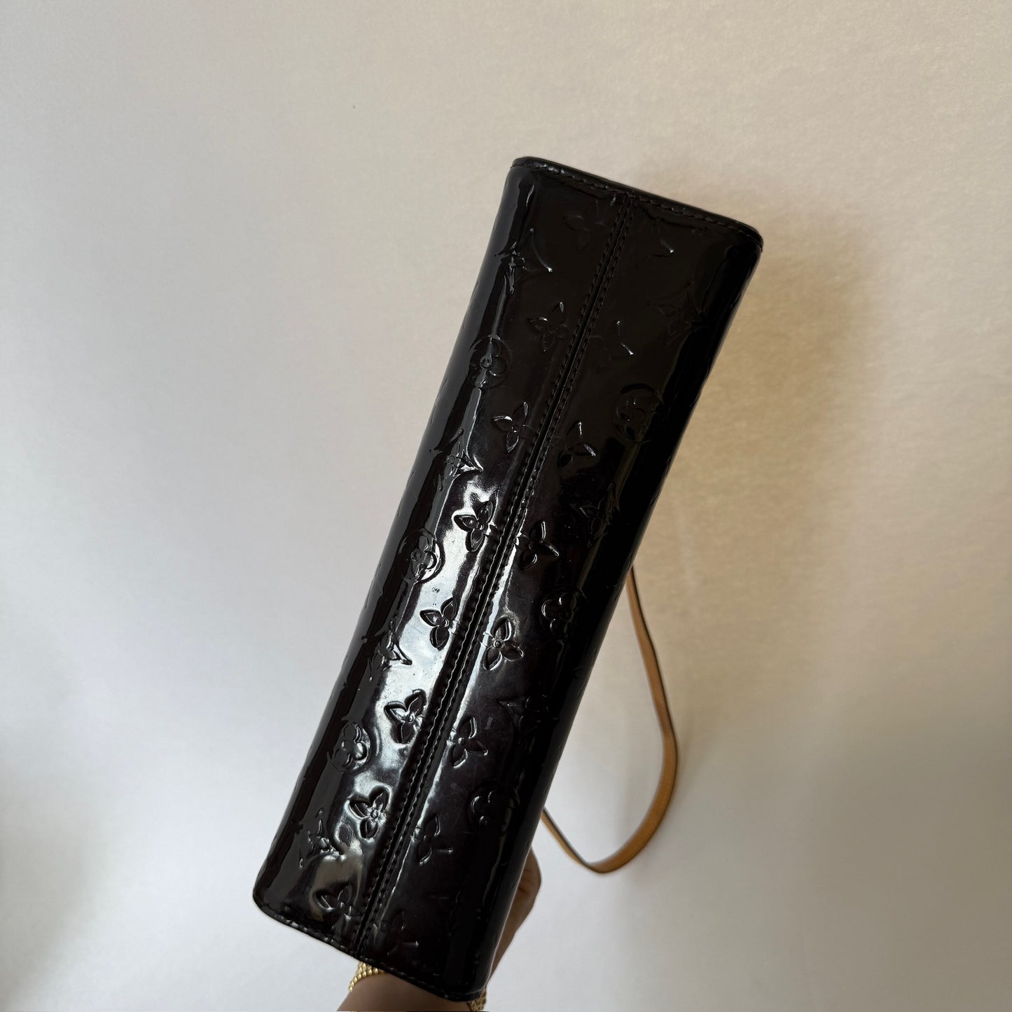 Louis Vuitton Roxbury Vernis Amerante Hand Bag