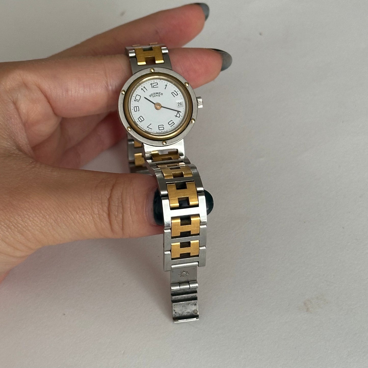 Hermes Dainty 24mm White Dial Clipper Two Tone Date Window Watch