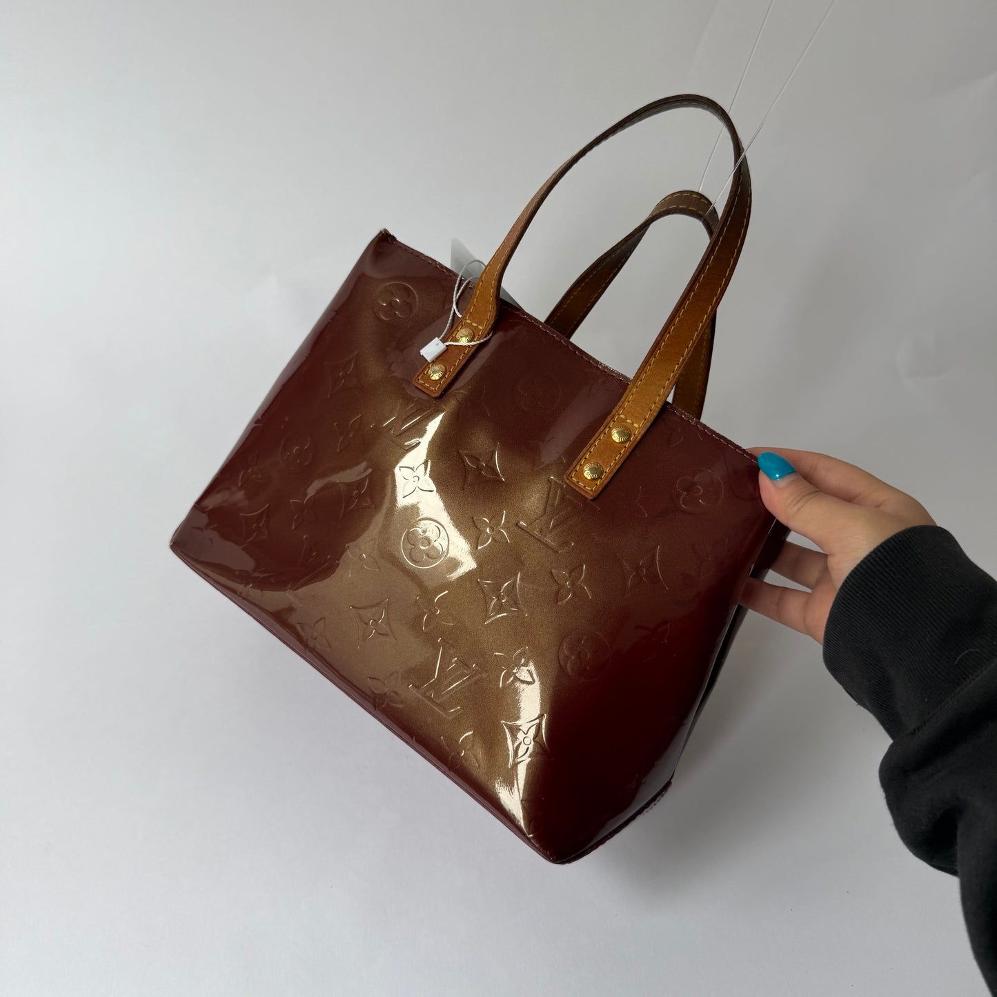 Louis Vuitton Brown Vernis Monogram Reade PM Hand Bag