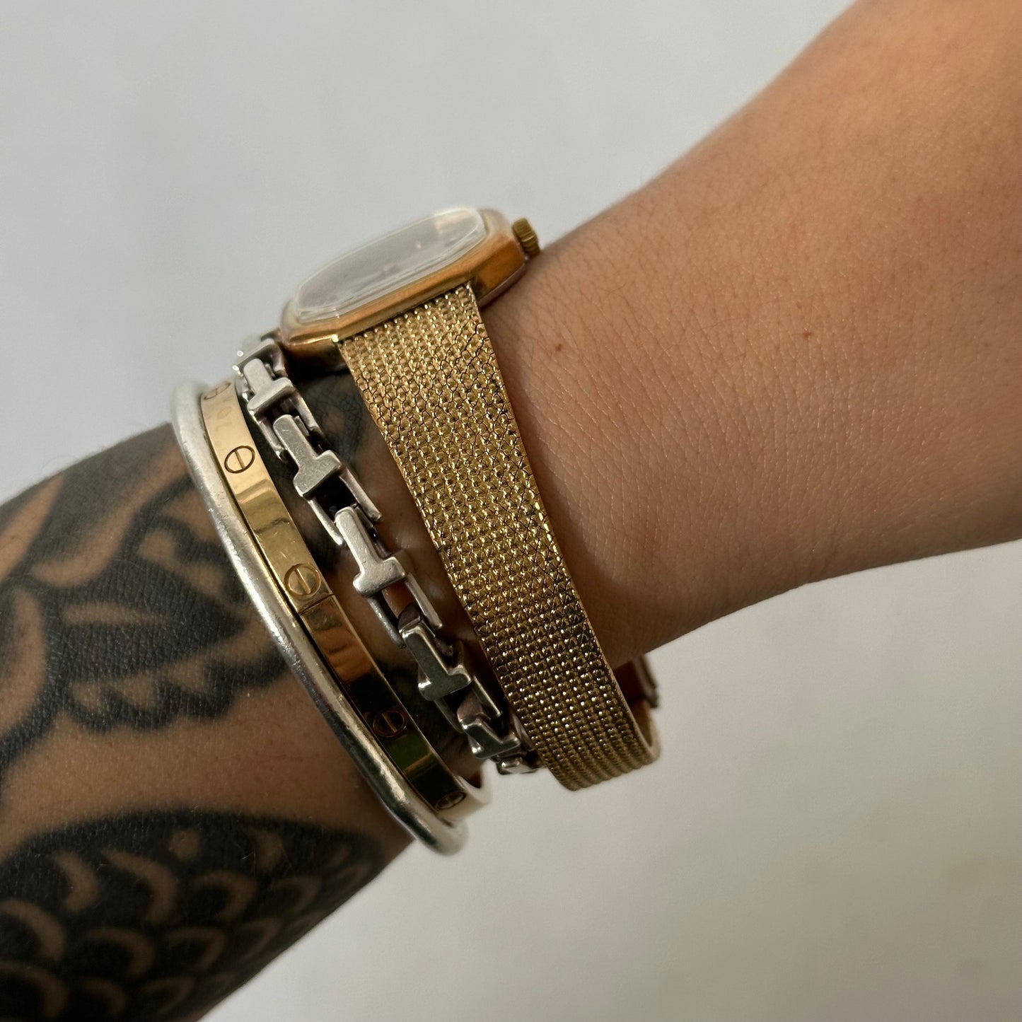 OMEGA Genève Winding Vintage Gold Watch