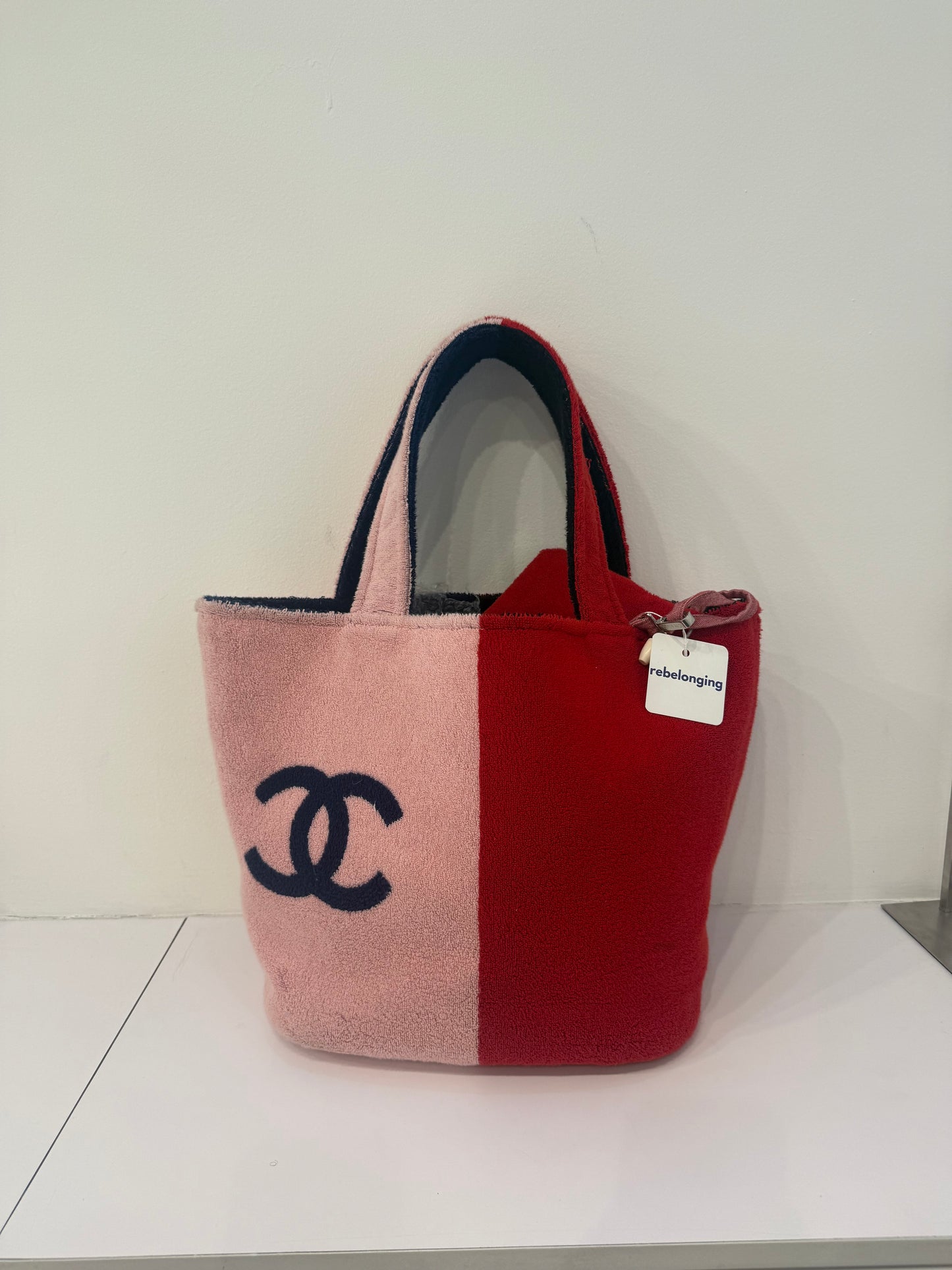 RARE Chanel Reversible Singapore Exclusive Red & Pink Terry Cotton Beach Bag w/ Detachable Pouch