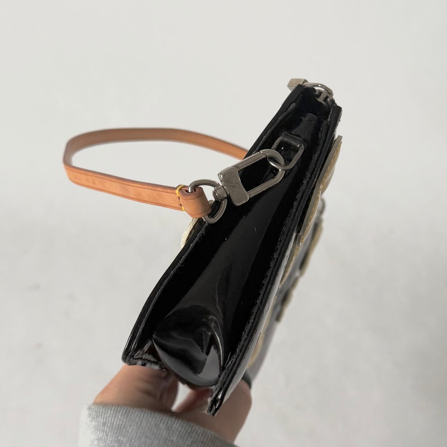 Louis Vuitton Black Vernis Lexington Fleurs Pochette