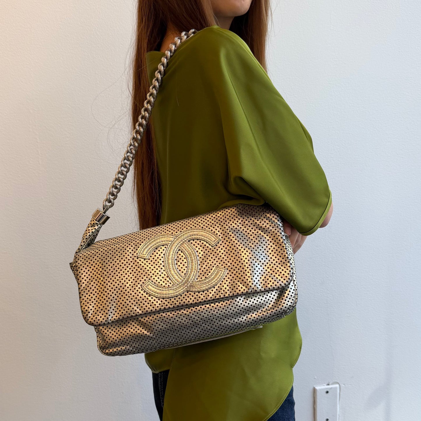 Chanel 2008 Silver Metallic Perforated Leather Rodeo Drive Shoulder Bag
