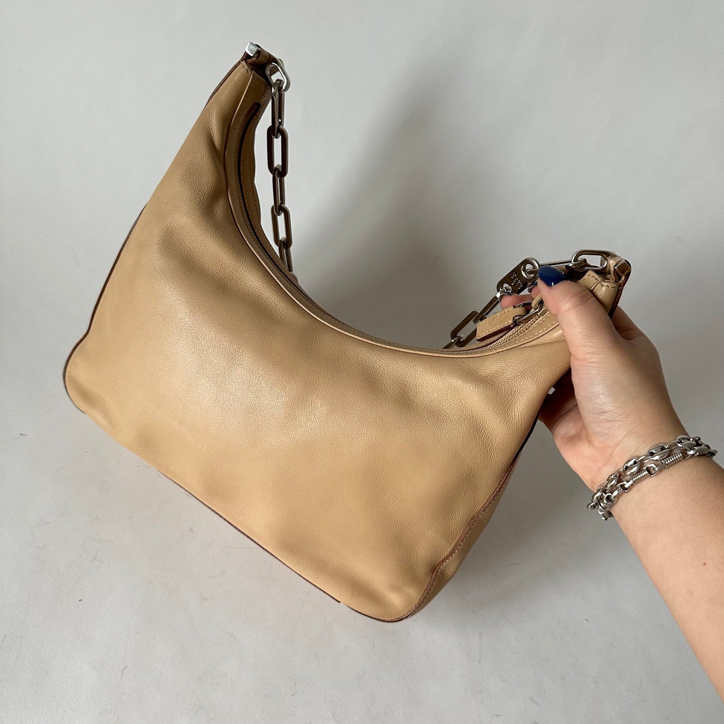 Gucci Beige Lambskin Shoulder Bag w/ Chain Handle
