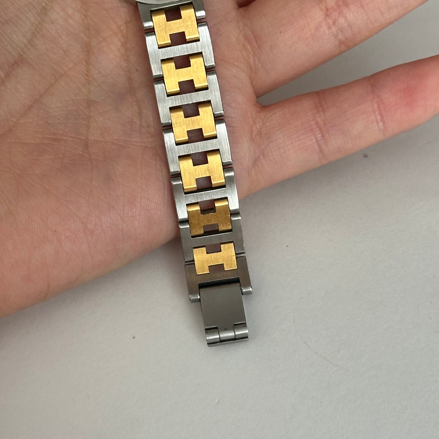 Hermes Dainty 24mm White Dial Clipper Two Tone Date Window Watch