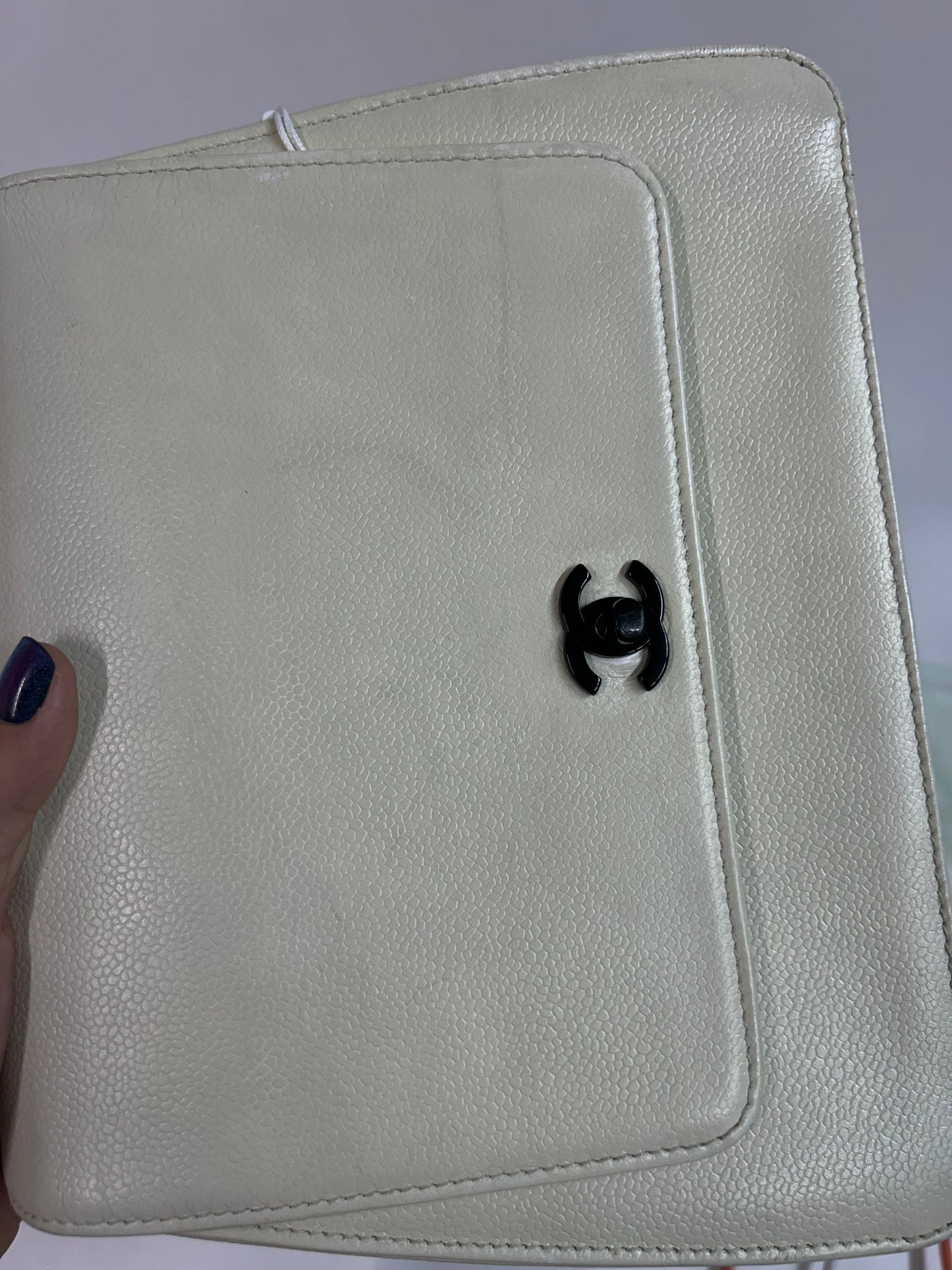 Chanel White Caviar Turnlock Shoulder Bag