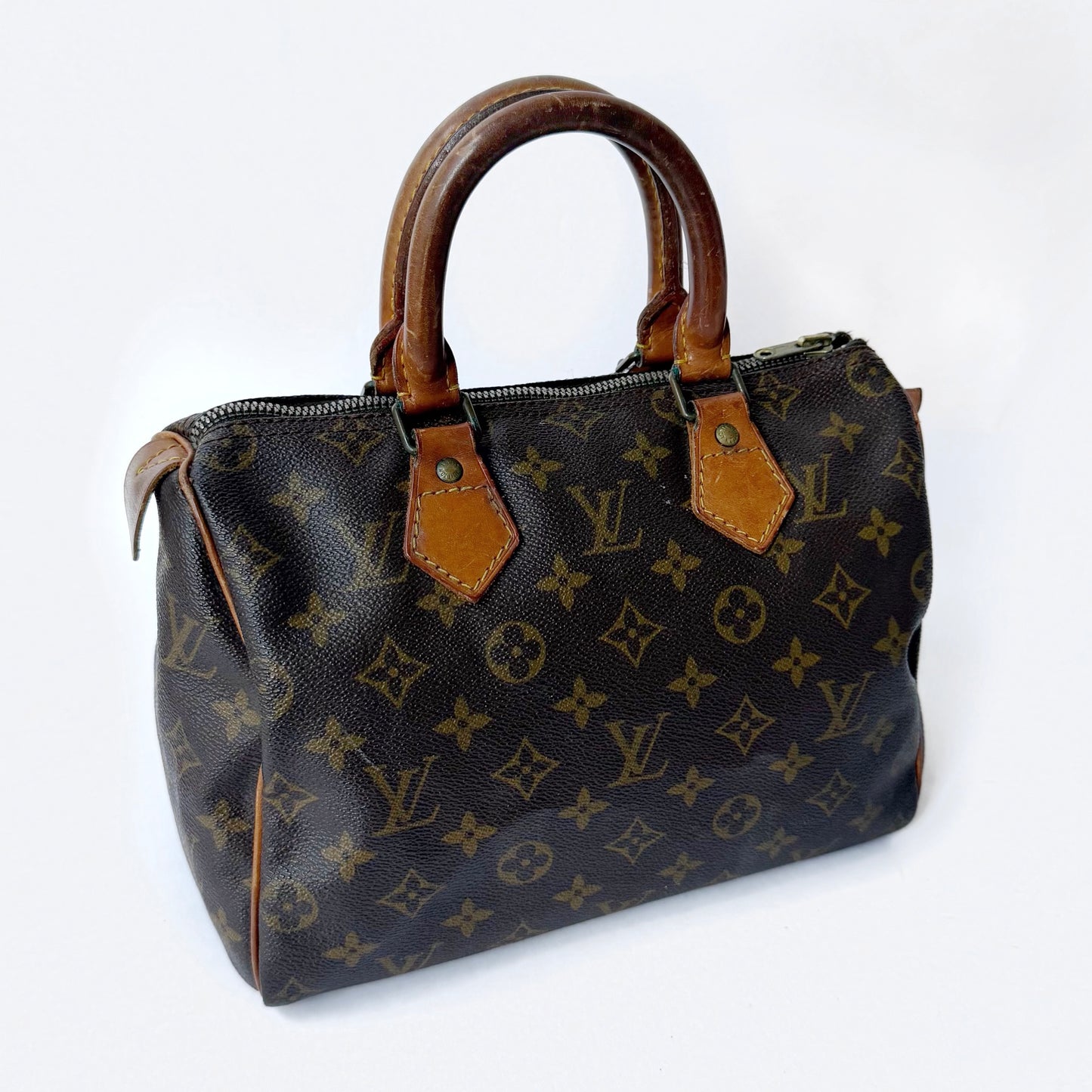 Louis Vuitton Brown Monogram Canvas Speedy 25