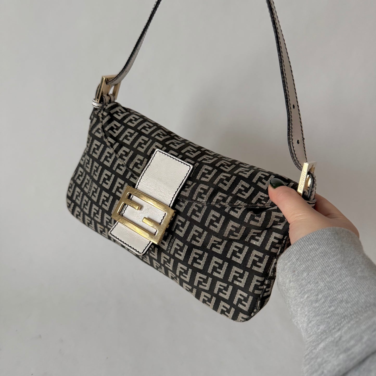 Fendi Zucchino & White Leather Baguette Shoulder Bag
