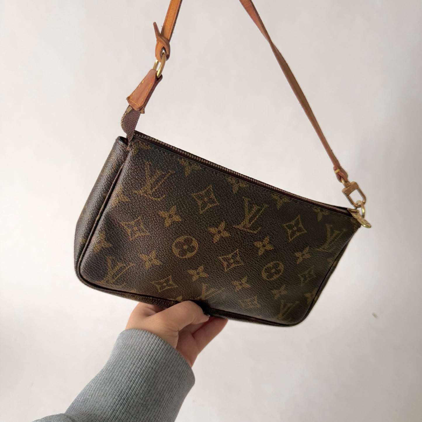 Louis Vuitton Brown Monogram Classic Pochette Accessories Shoulder Bag
