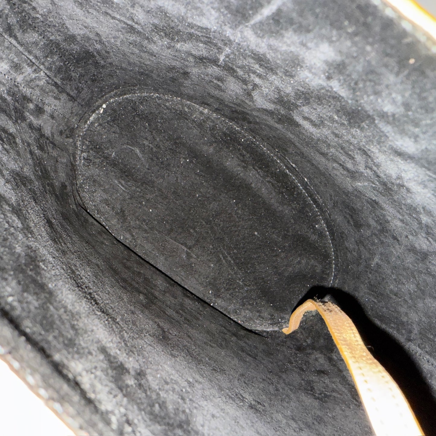 Gucci Brown Leather Bucket Bag w/ Acrylic Handle