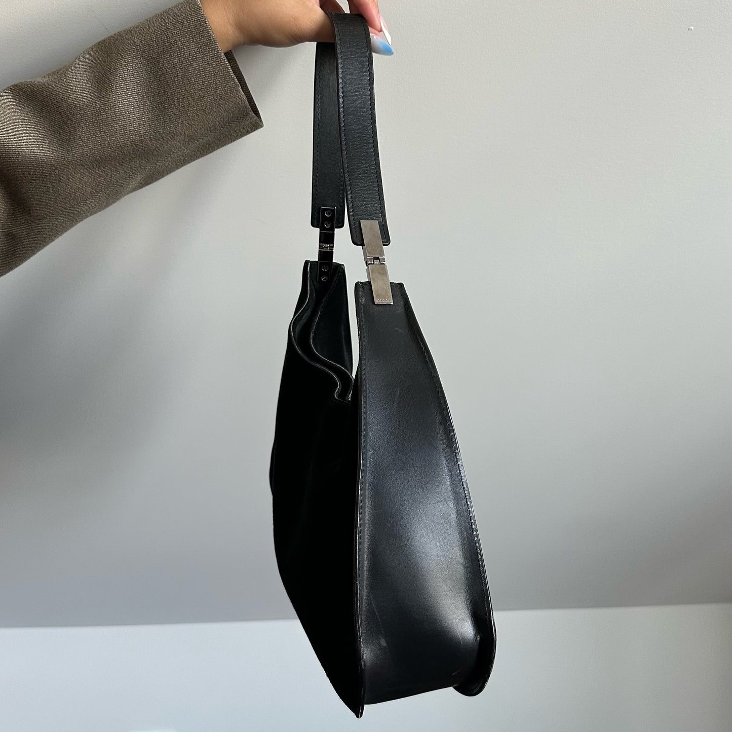 Gucci Black Suede Simple Shoulder Bag
