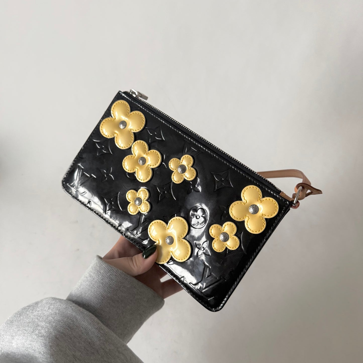 Louis Vuitton Black Vernis Lexington Fleurs Pochette