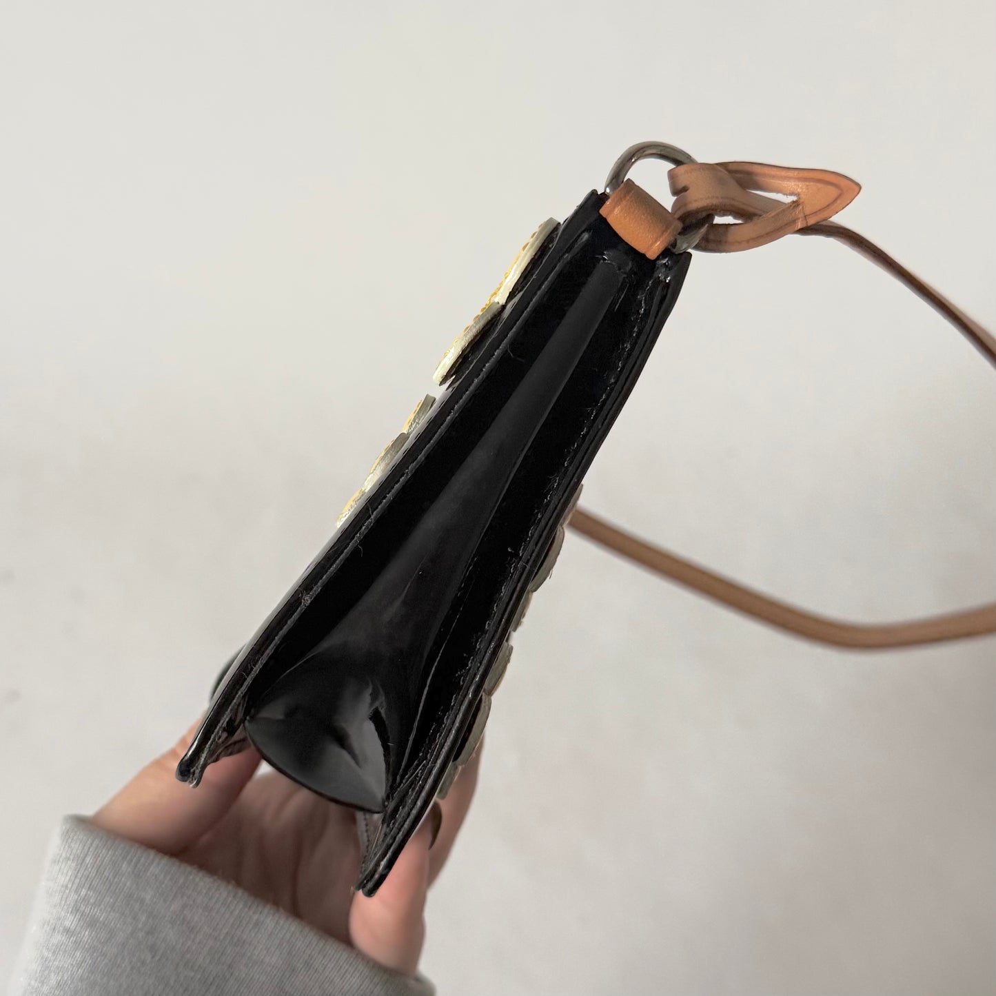 Louis Vuitton Black Vernis Lexington Fleurs Pochette
