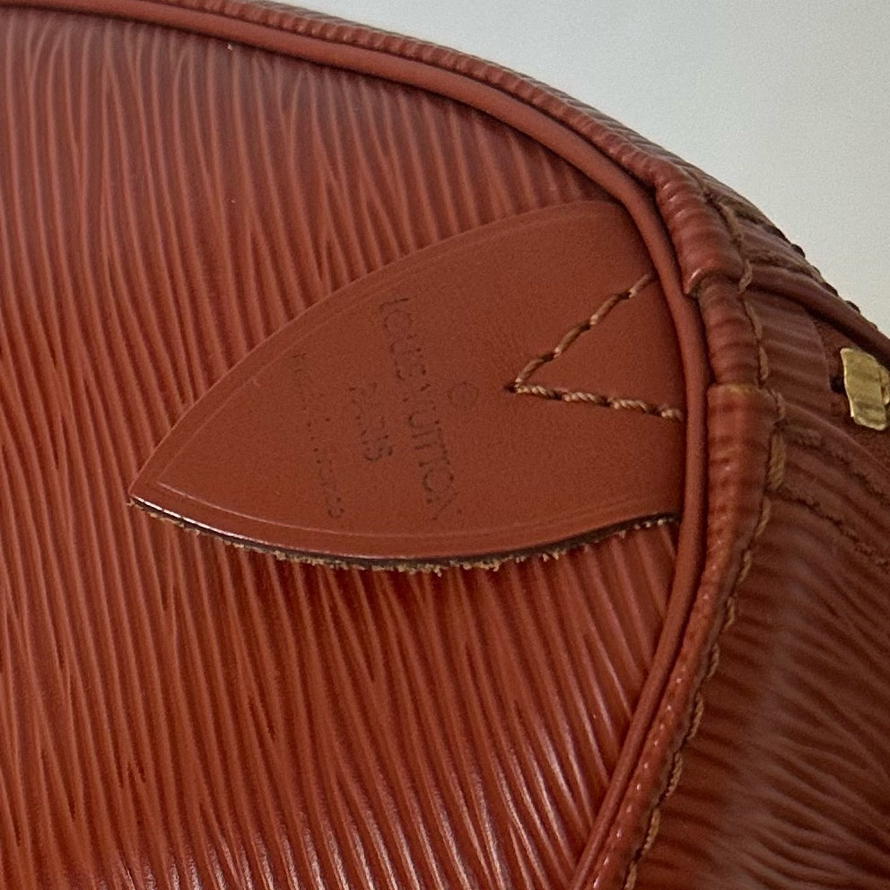 Louis Vuitton 1995 Kenyan Fawn Epi Leather Speedy 30