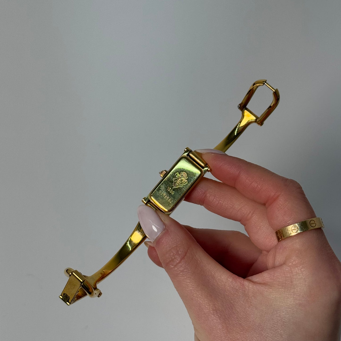 Gucci Gold Pearl Dial Horsebit Bangle Watch