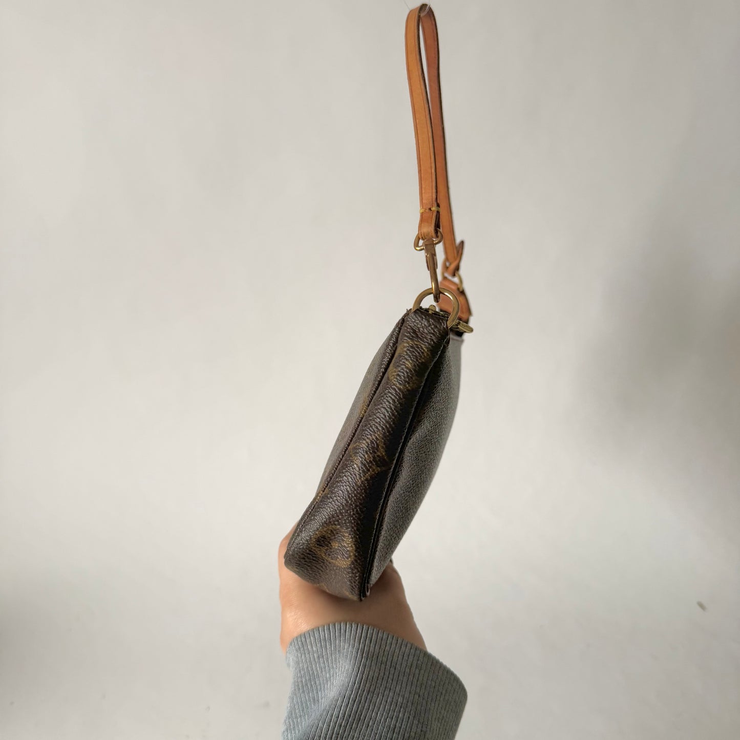 Louis Vuitton Brown Monogram Classic Pochette Accessories Shoulder Bag