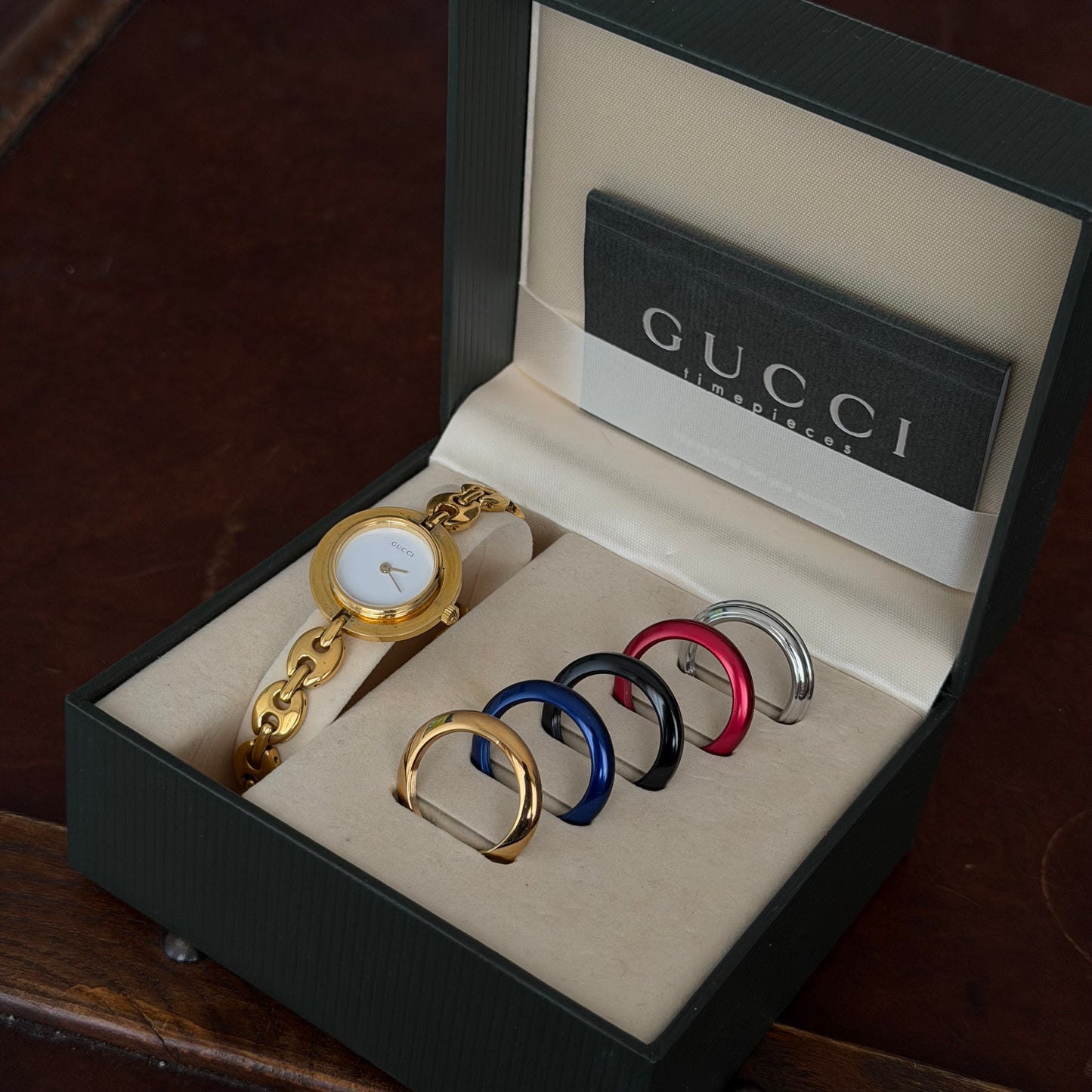 Gucci Gold Mariner Link White Dial Bezel Watch