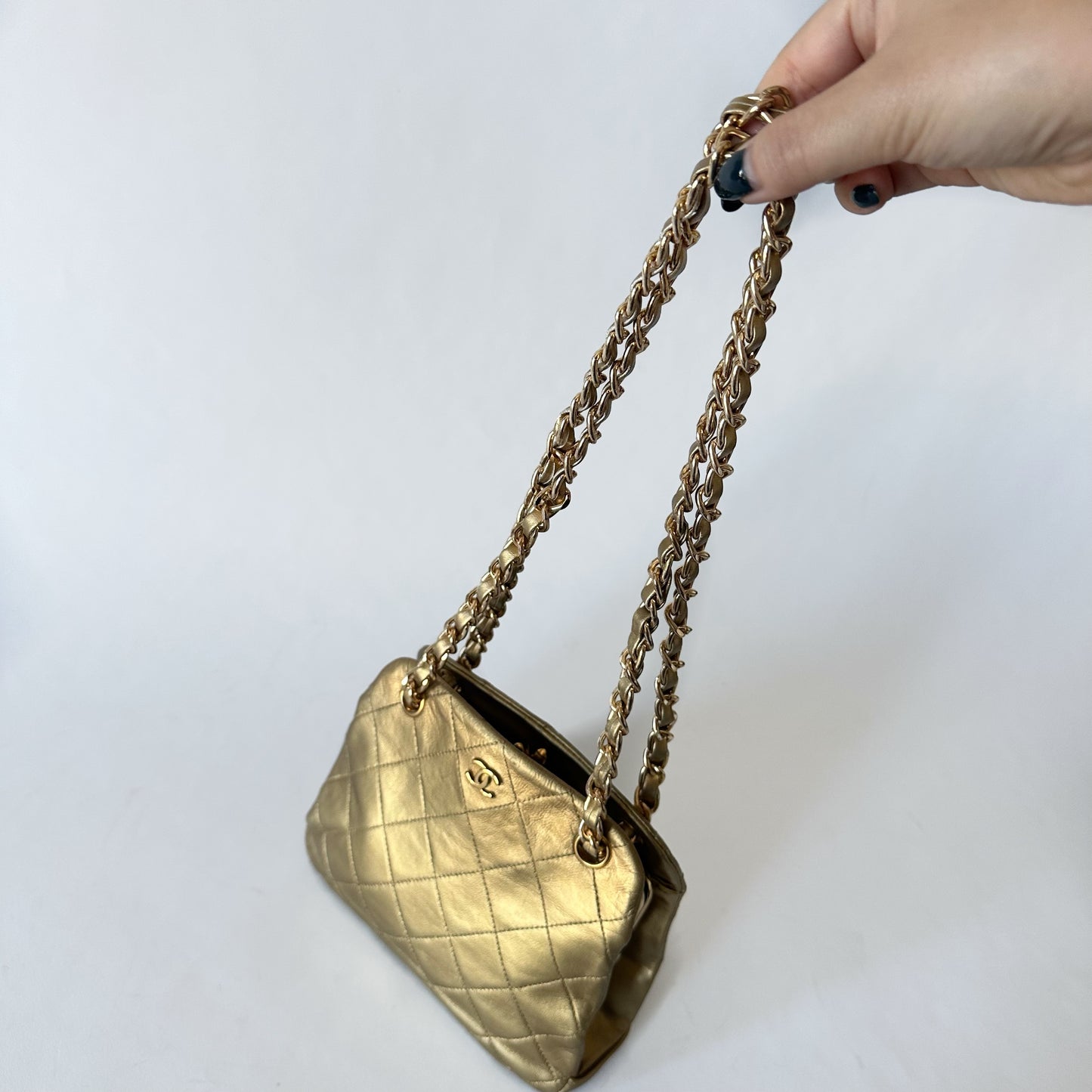 Chanel 1990 Gold Lambskin Kisslock Shoulder Bag