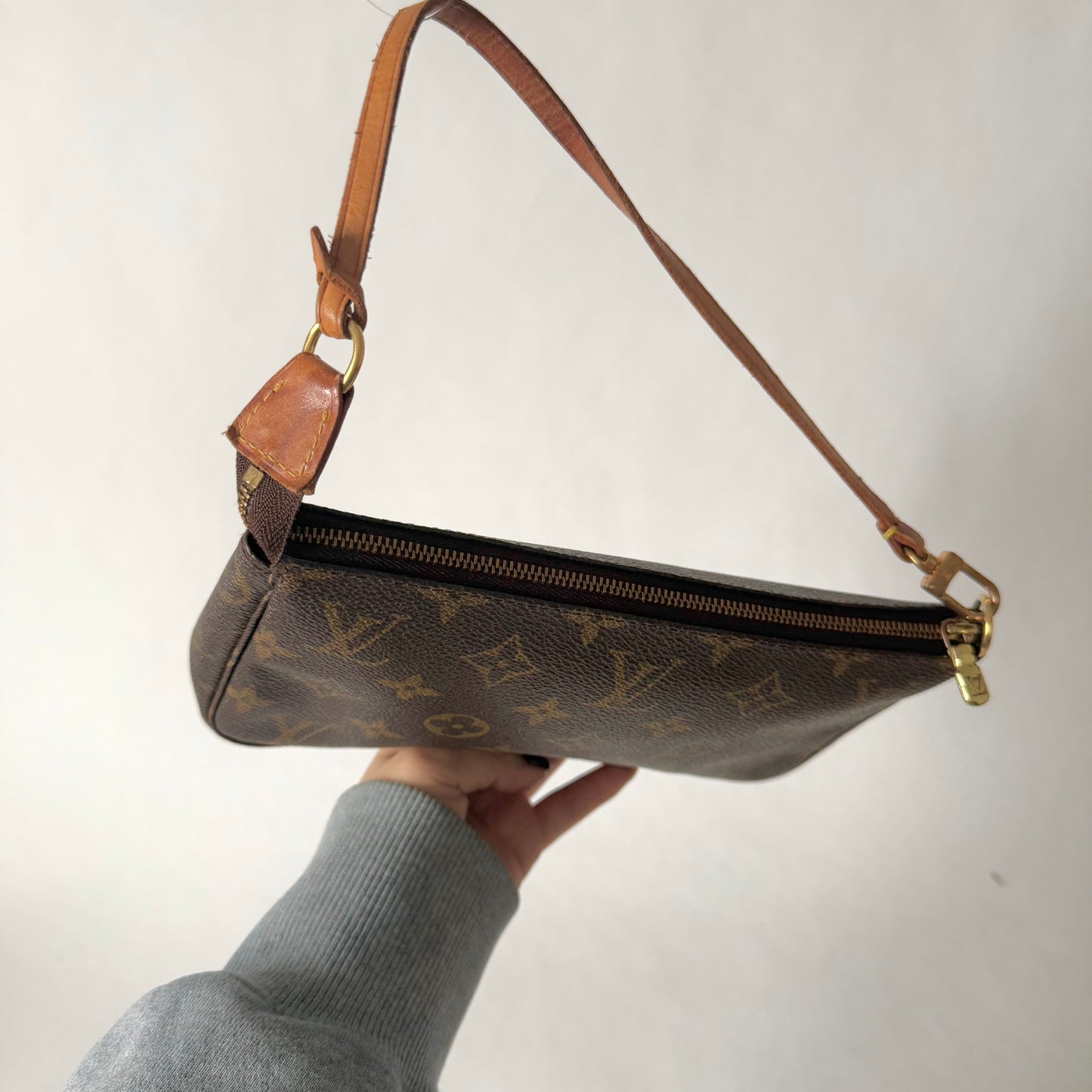 Louis Vuitton Brown Monogram Classic Pochette Accessories Shoulder Bag