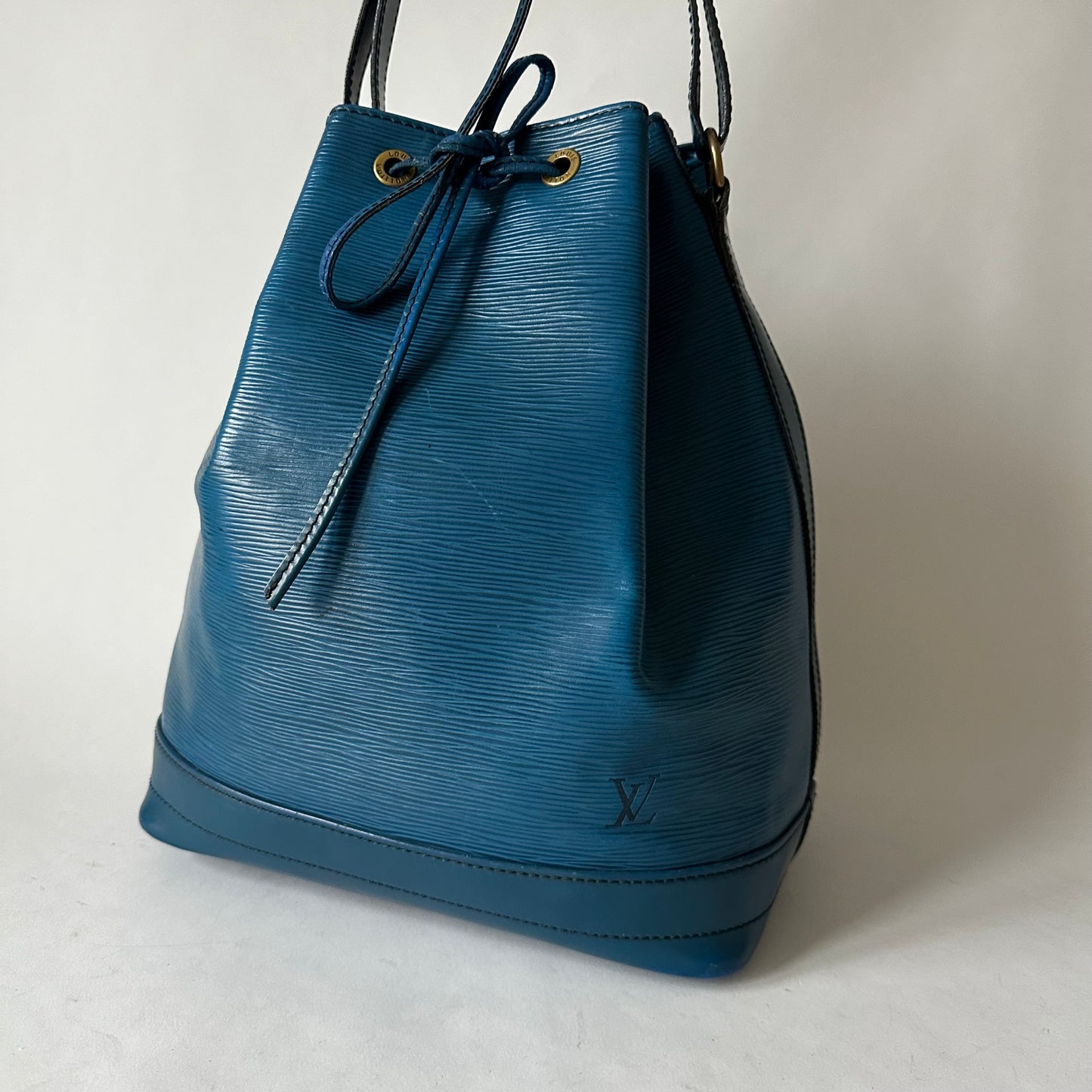 Louis Vuitton Toledo Blue Epi Bucket GM Bag 1990