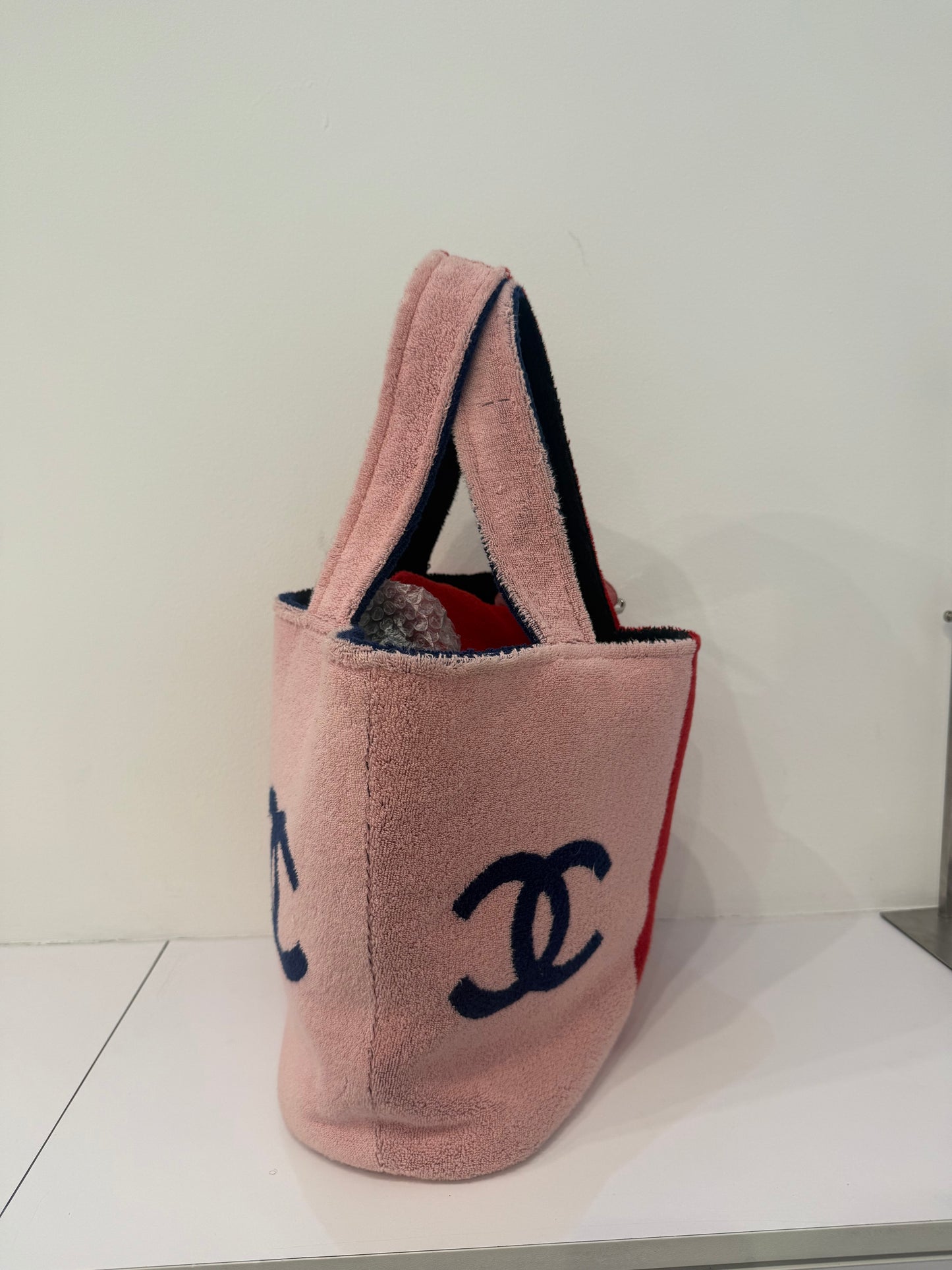 RARE Chanel Reversible Singapore Exclusive Red & Pink Terry Cotton Beach Bag w/ Detachable Pouch