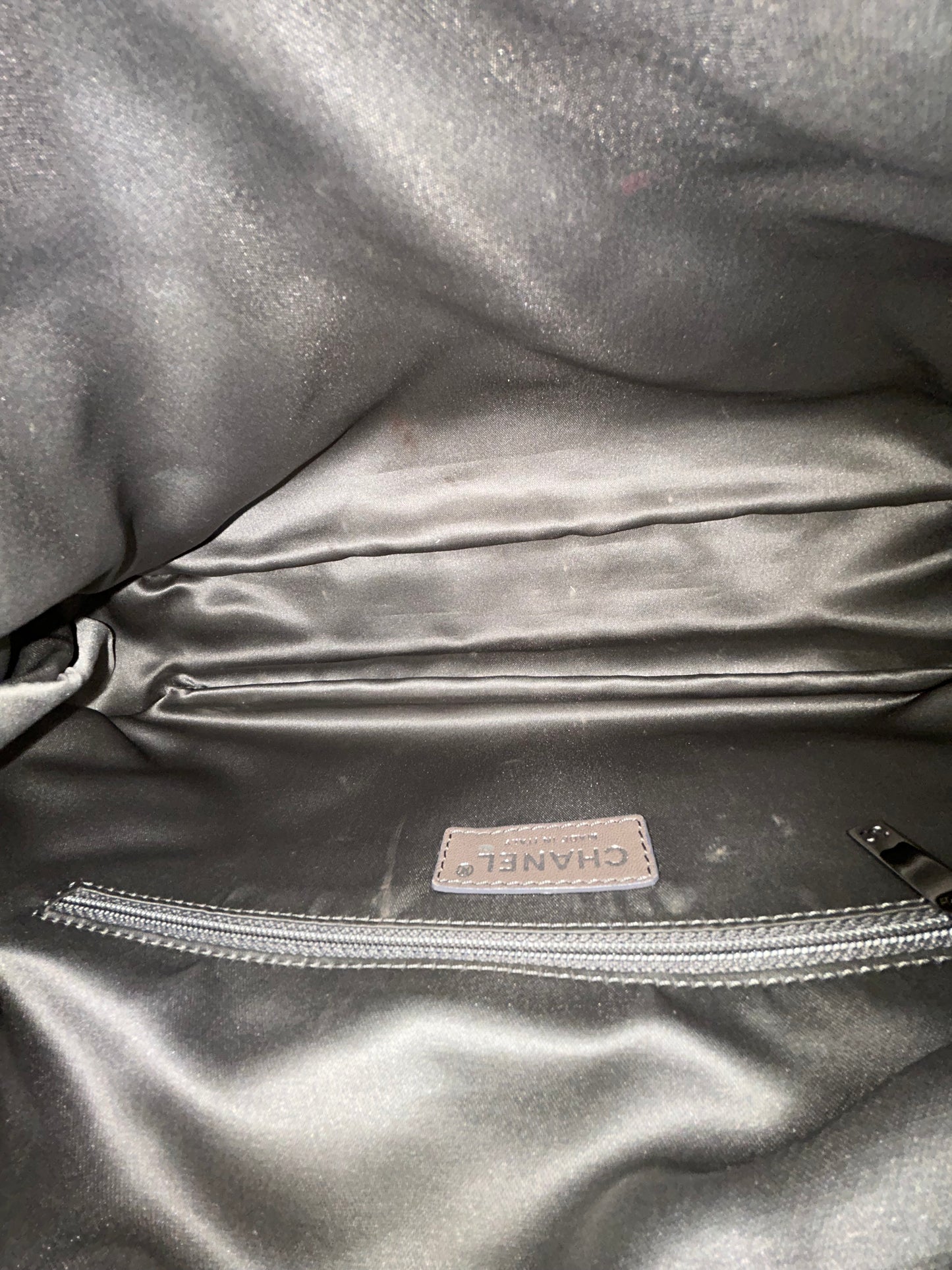 Chanel 2006 Cream Lambskin Leather Hidden Chain Hobo Quilted Bag