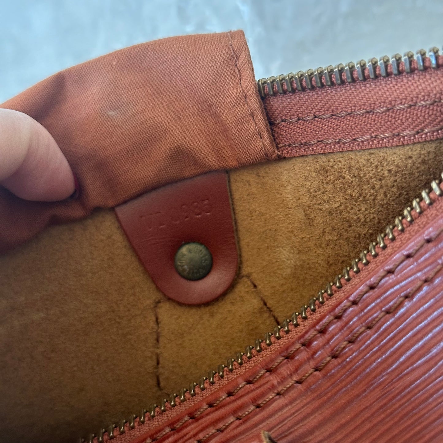 Louis Vuitton 1995 Kenyan Fawn Epi Leather Speedy 30