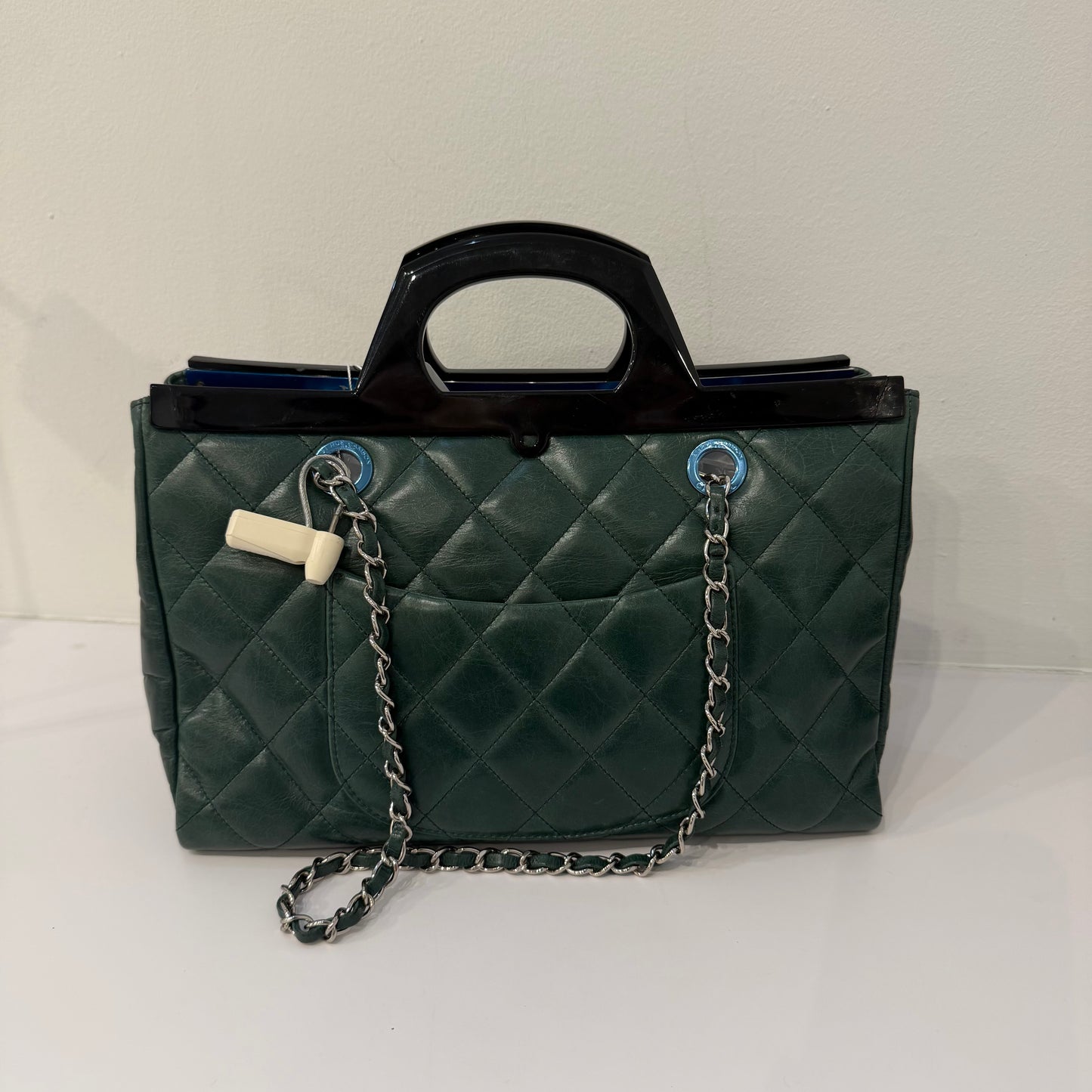 RARE Chanel Green Lambskin Leather Quilted Delivery Tote Bag