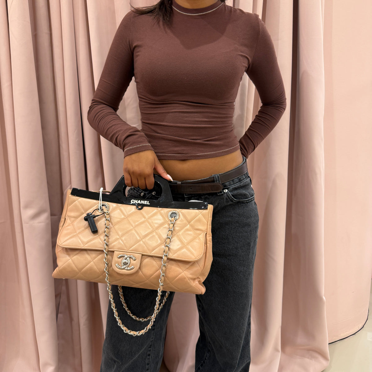 Chanel Beige Lambskin Quilted Acrylic Handle Delivery Flap