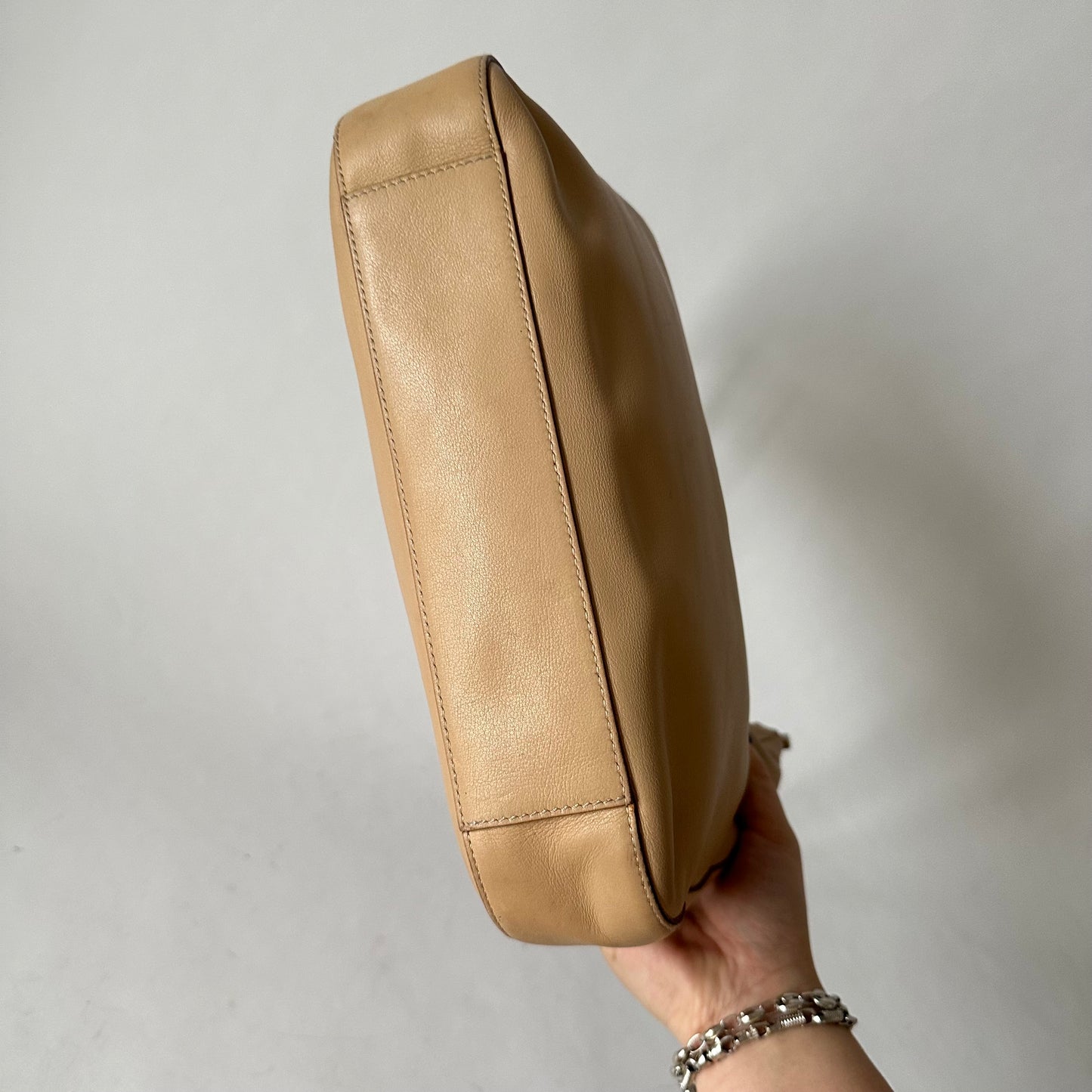 Gucci Beige Lambskin Shoulder Bag w/ Chain Handle