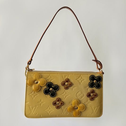 Louis Vuitton 2001 Tan Vernis Lexington Fleurs Pochette
