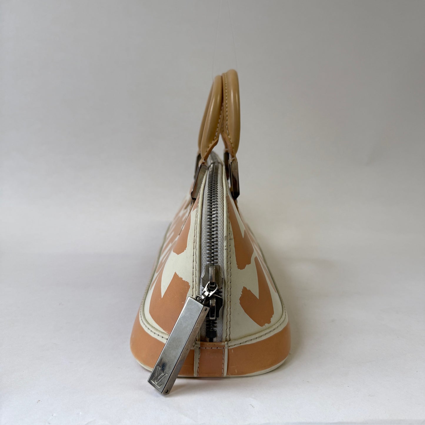 Louis Vuitton White & Peach Graffiti East West Alma